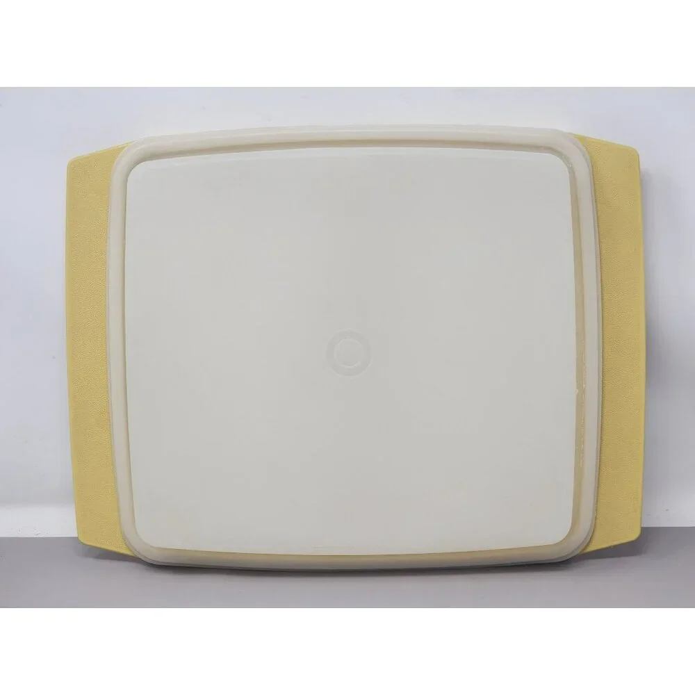 Tupperware this vintage